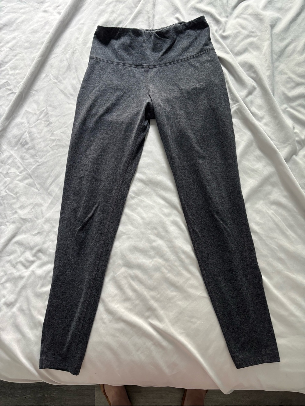 Old Navy Charcoal High-Waist Leggings cozecore
